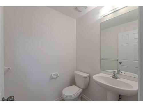 106 Warner Lane, Brantford, ON - Indoor Photo Showing Bathroom