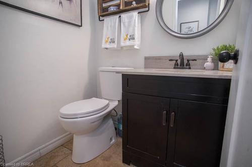 52 Beckett Drive, Brantford, ON - Indoor Photo Showing Bathroom