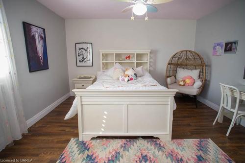 52 Beckett Drive, Brantford, ON - Indoor Photo Showing Bedroom