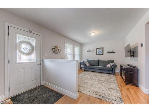 12 Elgin Street, Brantford, ON - Indoor Photo Showing Other Room