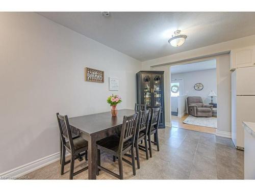 12 Elgin Street, Brantford, ON - Indoor Photo Showing Dining Room