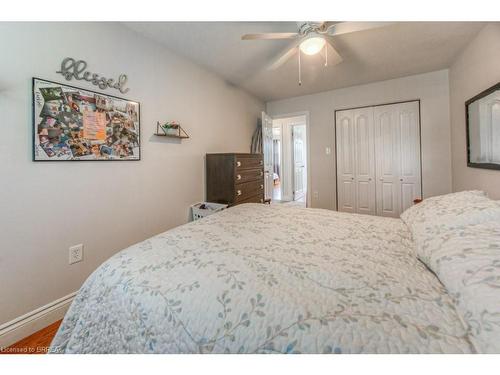 12 Elgin Street, Brantford, ON - Indoor Photo Showing Bedroom