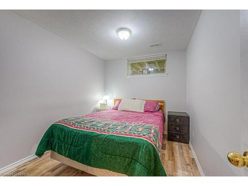 12 Elgin Street, Brantford, ON - Indoor Photo Showing Bedroom