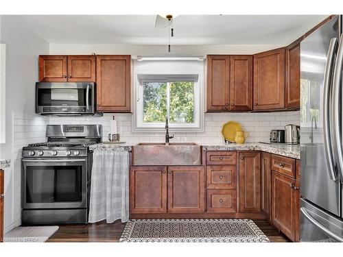 1175 Concession Rd 12, Langton, ON - Indoor Photo Showing Kitchen With Double Sink