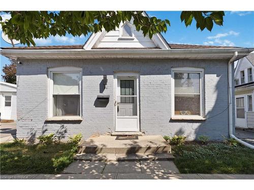 66 Oak Street, Brantford, ON - Outdoor