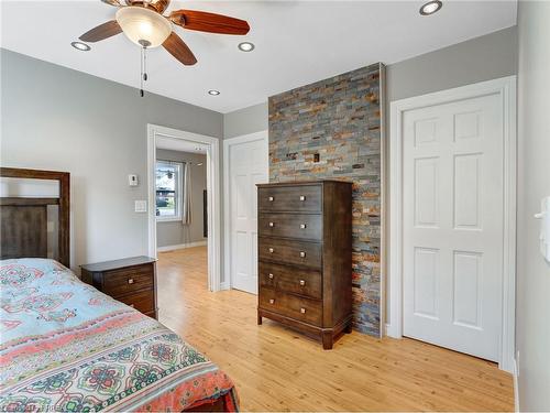 74 Rawdon Street, Brantford, ON - Indoor Photo Showing Bedroom