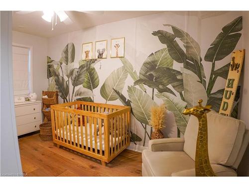 378 Mount Pleasant Road, Brantford, ON - Indoor Photo Showing Bedroom