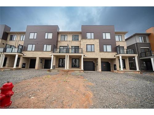 122-11 Roxanne Drive, Hamilton, ON - Outdoor With Balcony With Facade