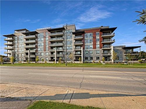 206-34 Norman Street, Brantford, ON - Outdoor With Balcony With Facade