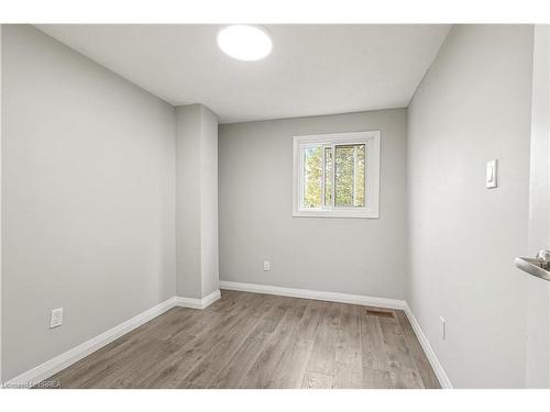 D-271 Stanley Street, Brantford, ON - Indoor Photo Showing Other Room