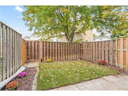 D-271 Stanley Street, Brantford, ON - Outdoor