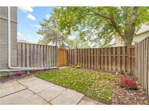 D-271 Stanley Street, Brantford, ON - Outdoor