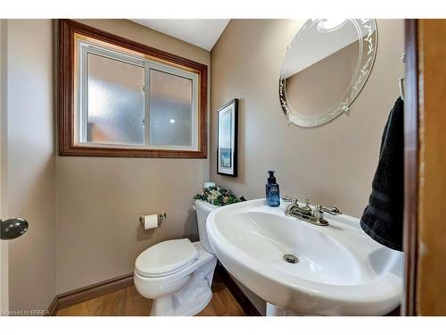 82 Westwood Crescent, Cambridge, ON - Indoor Photo Showing Bathroom