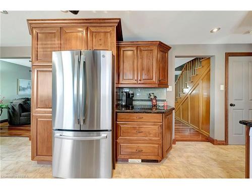 82 Westwood Crescent, Cambridge, ON - Indoor Photo Showing Kitchen