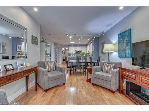 F-144 Wood Street, Brantford, ON - Indoor Photo Showing Living Room