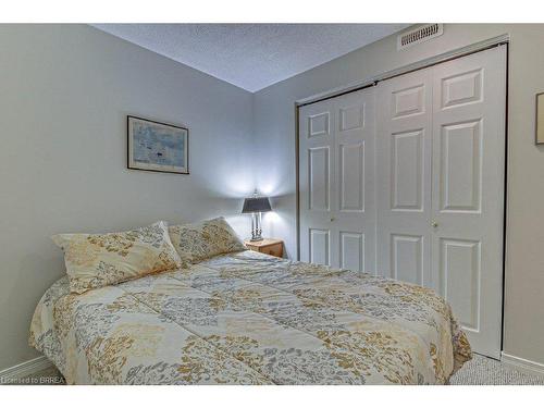 F-144 Wood Street, Brantford, ON - Indoor Photo Showing Bedroom