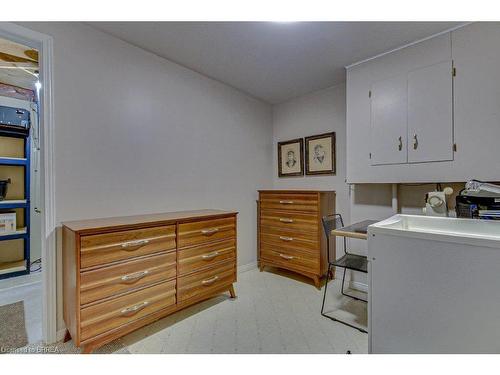 F-144 Wood Street, Brantford, ON - Indoor Photo Showing Laundry Room