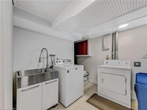 24 Kensington Avenue, Brantford, ON - Indoor Photo Showing Laundry Room