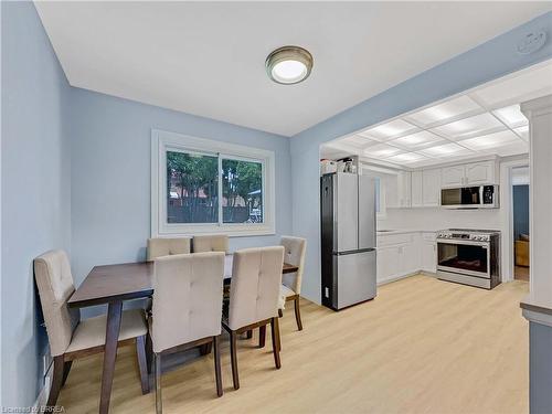 24 Kensington Avenue, Brantford, ON - Indoor Photo Showing Dining Room