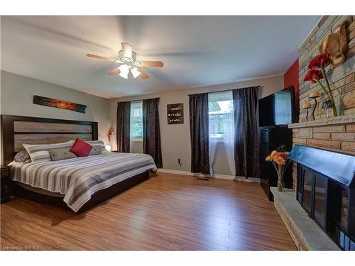 24 Highway 24, Scotland, ON - Indoor Photo Showing Bedroom