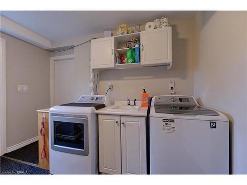 24 Highway 24, Scotland, ON - Indoor Photo Showing Laundry Room