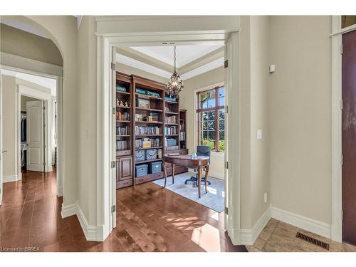 481 Lynden Road, Brantford, ON - Indoor Photo Showing Other Room