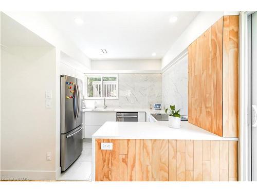 54 D'Aubigny Road, Brantford, ON - Indoor Photo Showing Kitchen