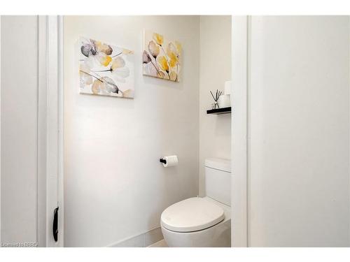 54 D'Aubigny Road, Brantford, ON - Indoor Photo Showing Bathroom