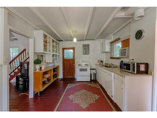 10 Brant Avenue, Port Dover, ON - Indoor Photo Showing Kitchen With Double Sink