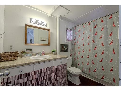 10 Brant Avenue, Port Dover, ON - Indoor Photo Showing Bathroom