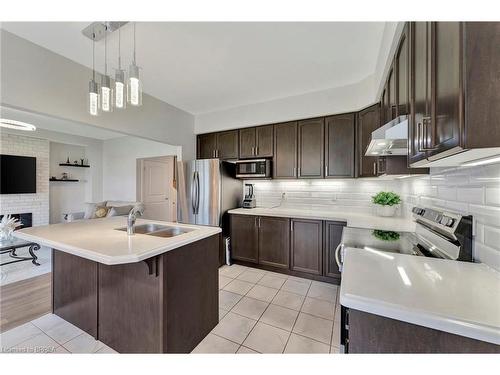 6 Tarrison Street, Brantford, ON - Indoor Photo Showing Kitchen With Stainless Steel Kitchen With Double Sink With Upgraded Kitchen