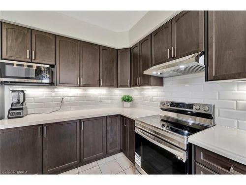 6 Tarrison Street, Brantford, ON - Indoor Photo Showing Kitchen