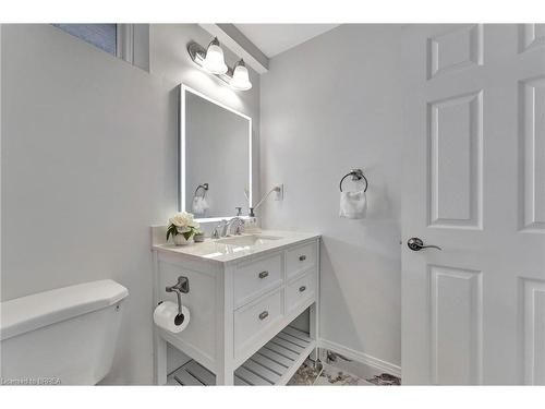 6 Tarrison Street, Brantford, ON - Indoor Photo Showing Bathroom