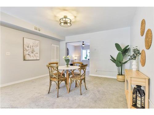 163 Florence Street, Hamilton, ON - Indoor Photo Showing Dining Room