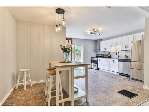 163 Florence Street, Hamilton, ON - Indoor Photo Showing Kitchen