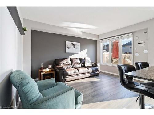 247 Powell Road, Brantford, ON - Indoor Photo Showing Living Room