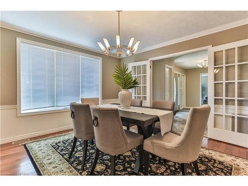 59 Highland Drive, Brantford, ON - Indoor Photo Showing Dining Room