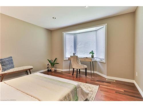 59 Highland Drive, Brantford, ON - Indoor Photo Showing Bedroom