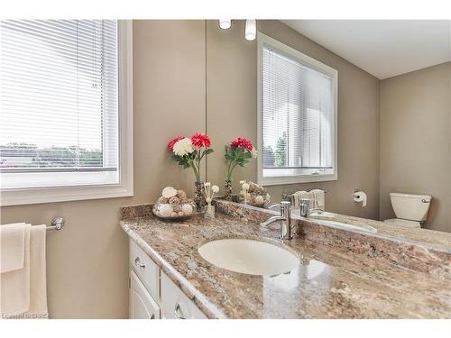 59 Highland Drive, Brantford, ON - Indoor Photo Showing Bathroom