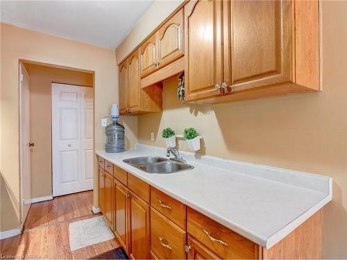 52-273 Elgin Street, Brantford, ON - Indoor Photo Showing Kitchen With Double Sink