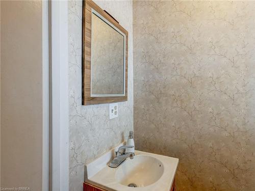 52-273 Elgin Street, Brantford, ON - Indoor Photo Showing Bathroom