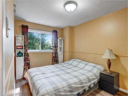 52-273 Elgin Street, Brantford, ON - Indoor Photo Showing Bedroom