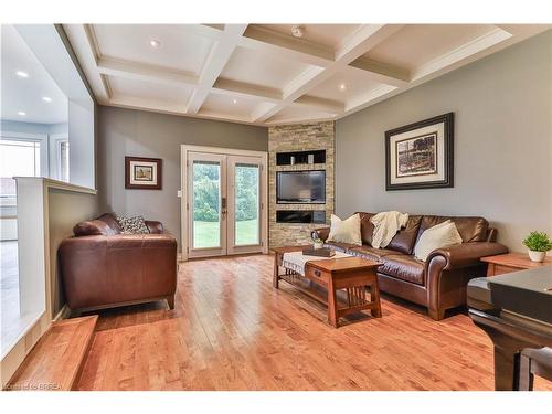 259 Blueline Road, Norfolk, ON - Indoor Photo Showing Living Room