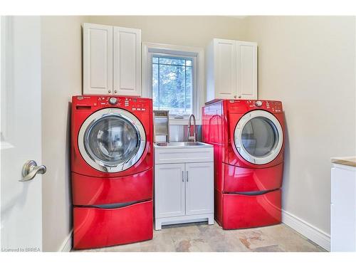 259 Blueline Road, Norfolk, ON - Indoor Photo Showing Laundry Room