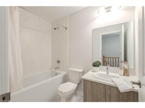 1107-585 Colborne Street, Brantford, ON - Indoor Photo Showing Bathroom