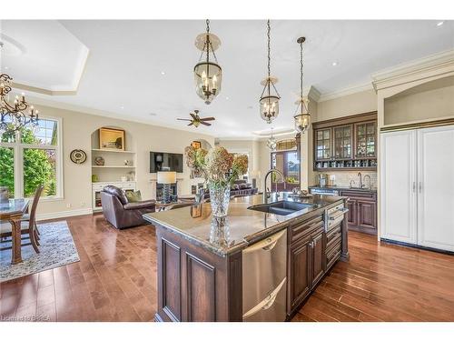 481 Lynden Road, Brantford, ON - Indoor Photo Showing Kitchen With Double Sink