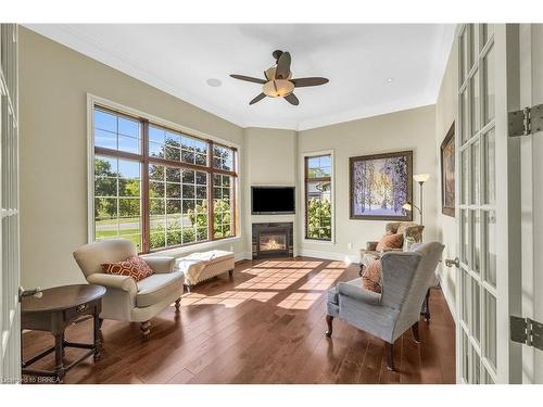 481 Lynden Road, Brantford, ON - Indoor Photo Showing Living Room With Fireplace