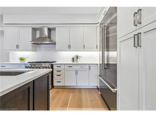 46 Mears Place, Paris, ON - Indoor Photo Showing Kitchen With Upgraded Kitchen