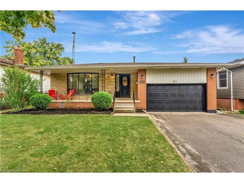 31 Farringford Drive, Brantford, ON - Outdoor With Deck Patio Veranda With Facade