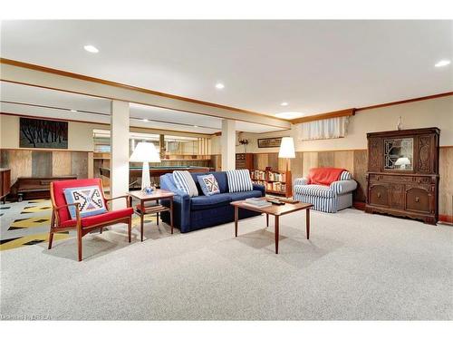 78 Ava Road, Brantford, ON - Indoor Photo Showing Living Room